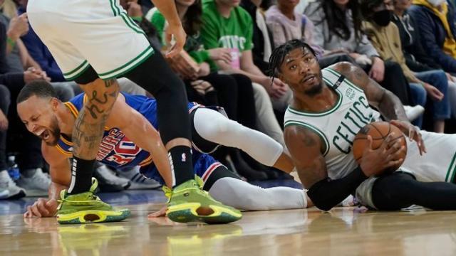 Baccarat Gaming-压伤库里飞踹汤普森 勇凯之战斯玛特两演争议动作